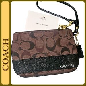Coach Signature Brown & Black Wristlet With Hangtag